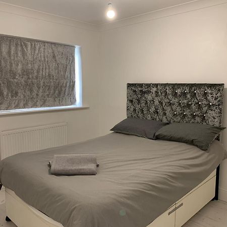 恩菲尔德Casa Elisa别墅 外观 照片